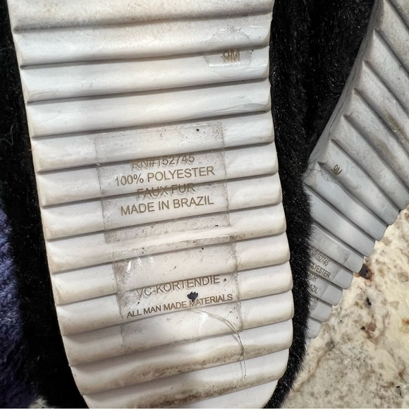 Vince Camuto Kortendie Black Faux Fur Slip On Slide Slippers Size 9M - Picture 11 of 12